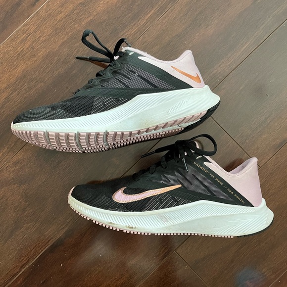 EUC - Nike Quest 3 Womens Mesh Workout Running Shoes Size 6 / Girls 4.5 - Picture 3 of 7